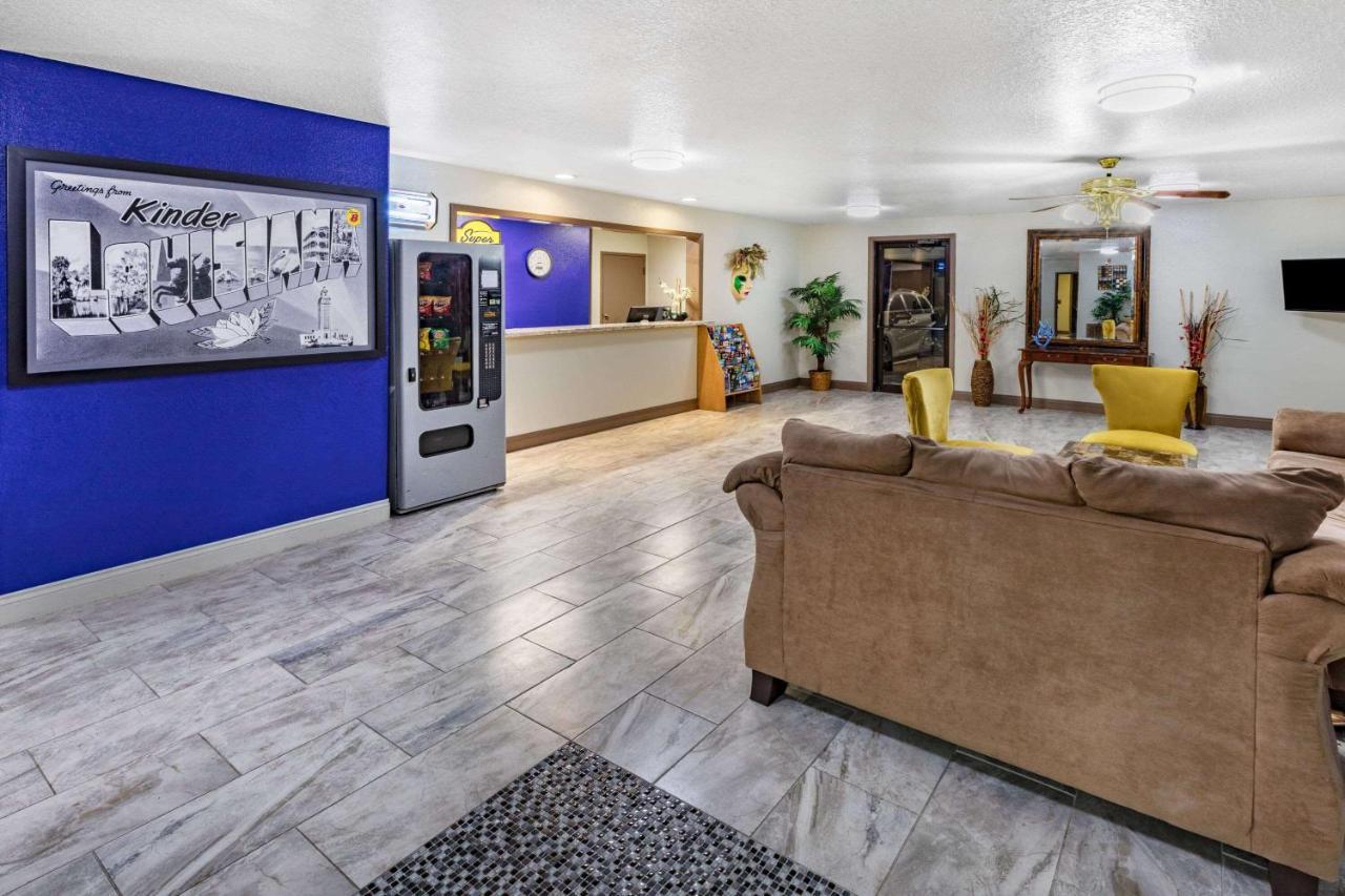 Super 8 By Wyndham Kinder/Coushatta Near Casino Εξωτερικό φωτογραφία